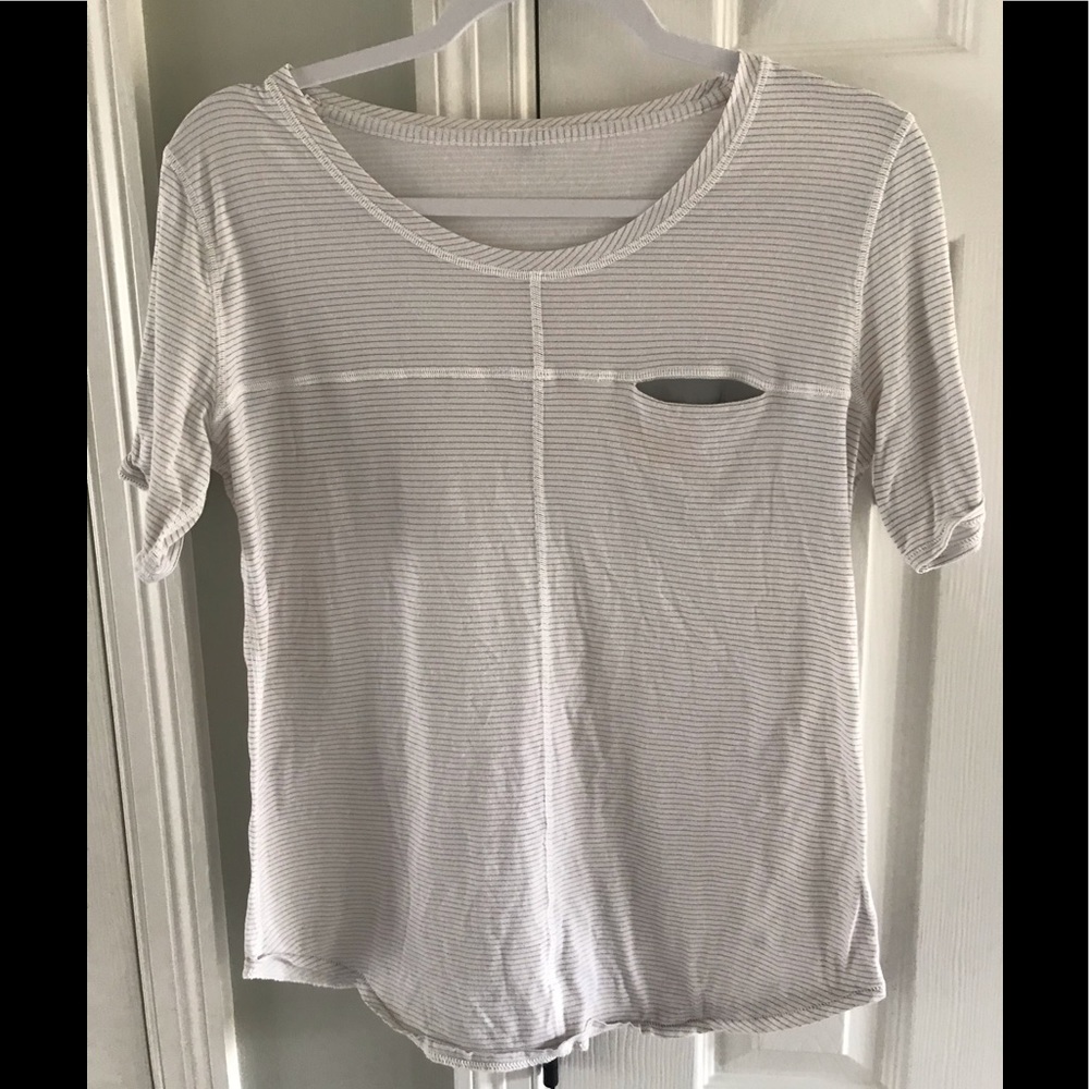 Lululemon short sleeve top